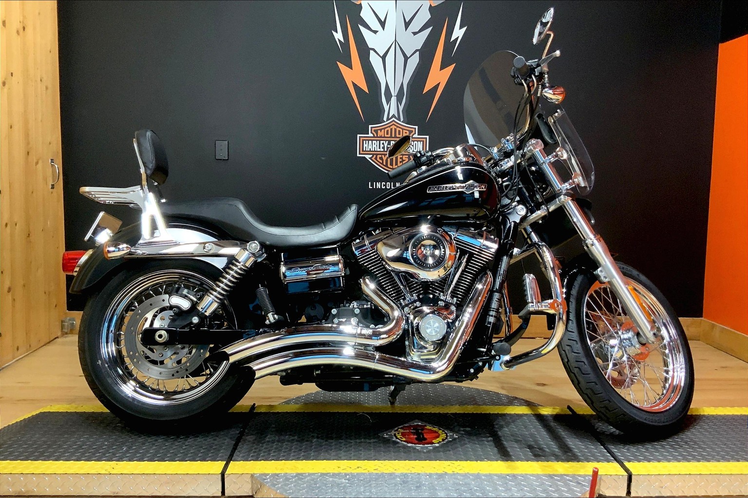 Harley davidson clearance super glide 2011